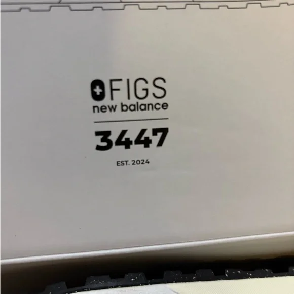 NEW in box FIGS NEW BALANCE 3447 shoes 
Men 4 Woman 5.5 - Picture 10 of 10